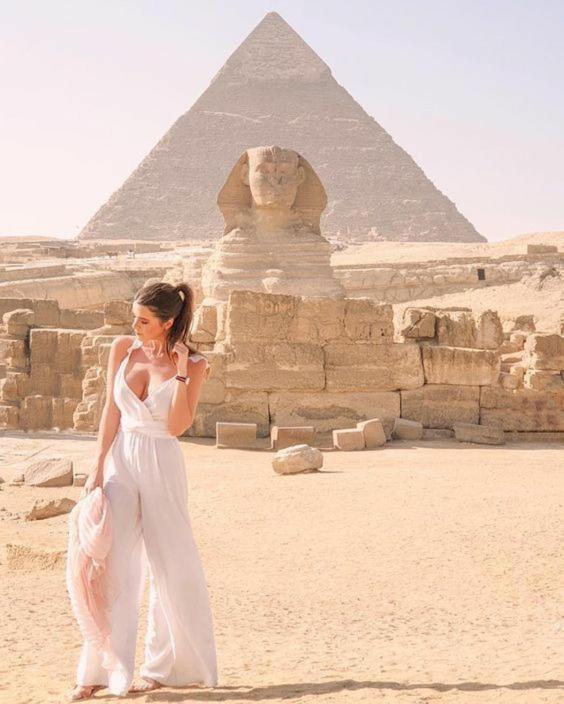 Jacuzzi Pyramids View شقة *